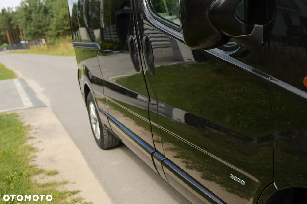 Opel Vivaro - 14