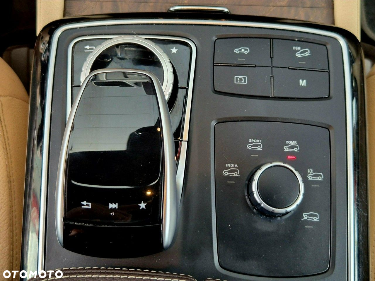 Mercedes-Benz GLE - 21