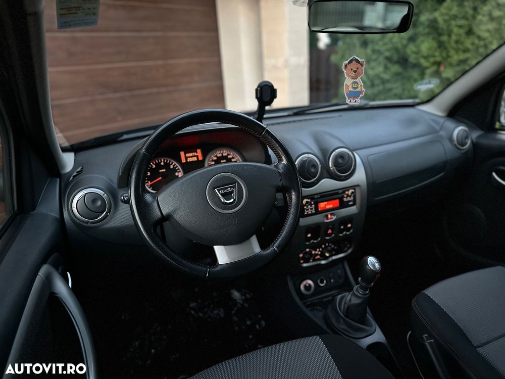 Dacia Duster 1.6 16V 4x4 Delsey - 9
