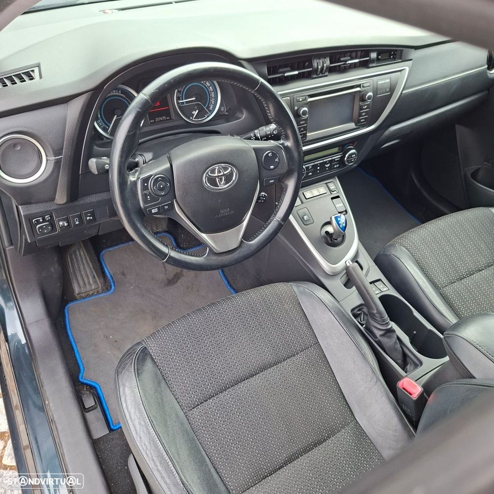 Toyota Auris 1.8 HSD Exclusive - 8