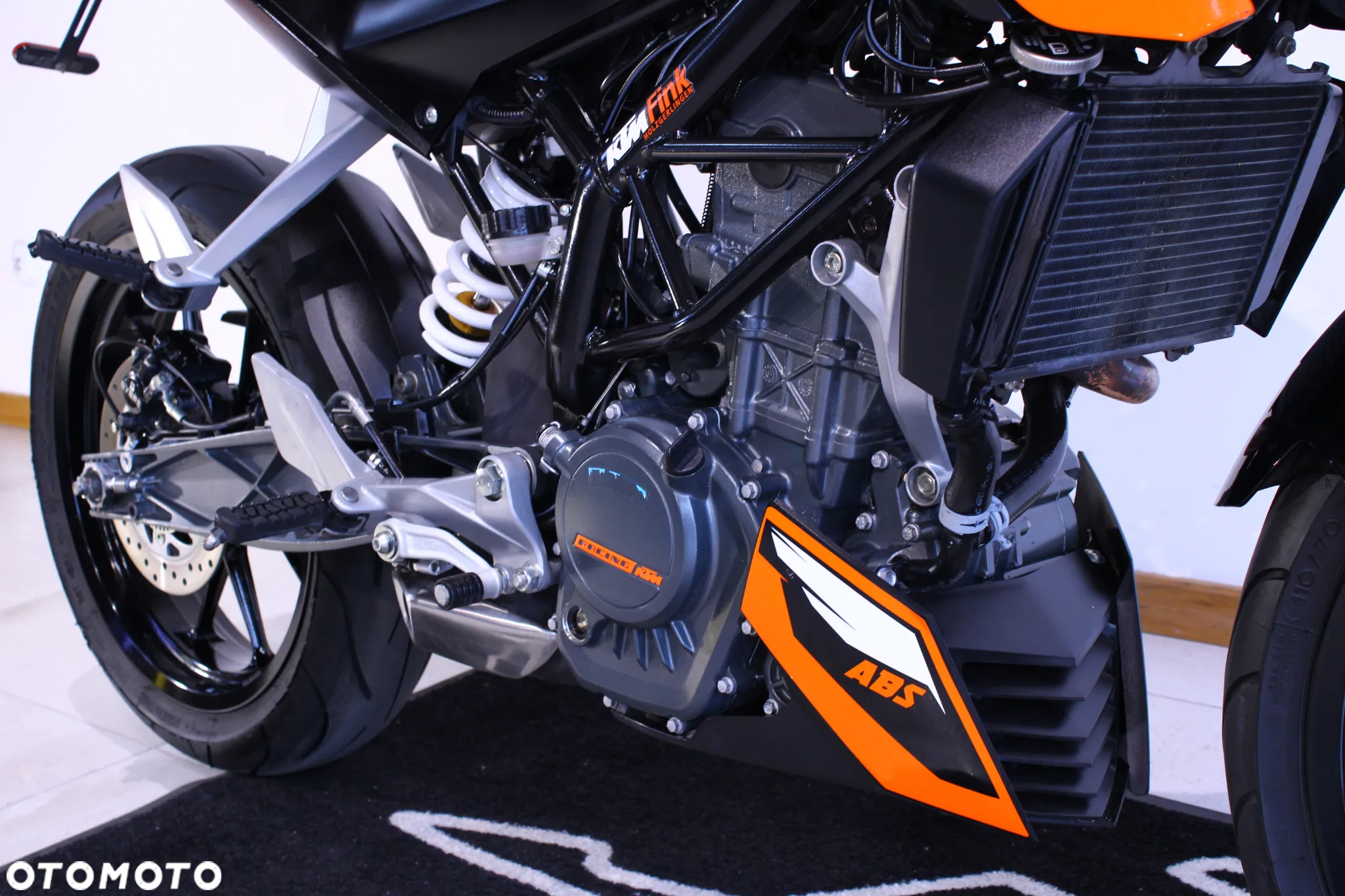 KTM Duke - 19