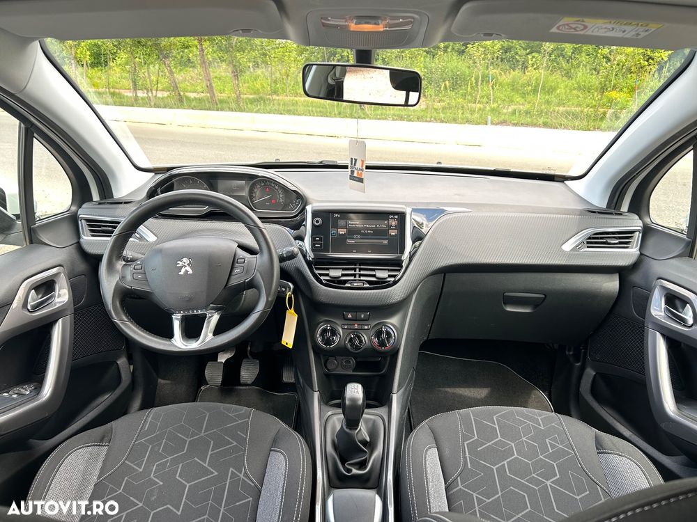 Peugeot 2008 PureTech 82 Active - 6