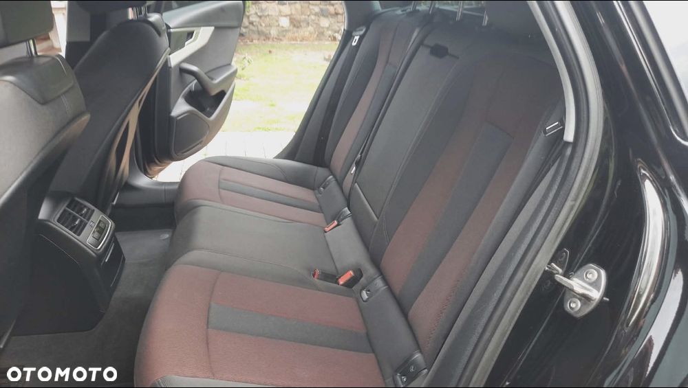 Audi A4 Avant 2.0 TDI Sport S tronic - 13