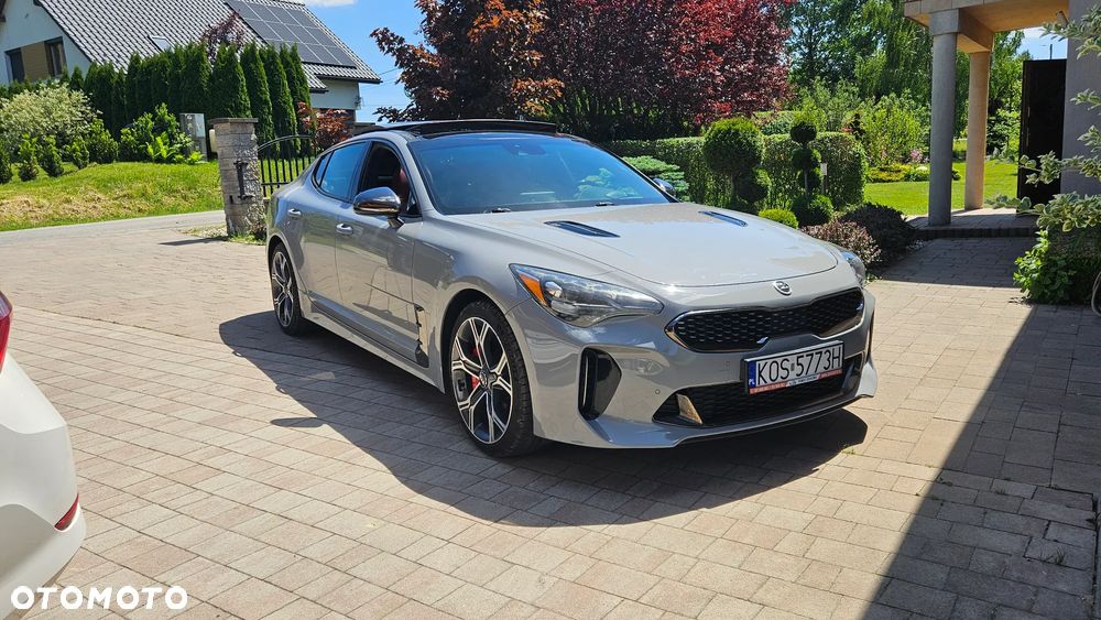 Kia Stinger - 25