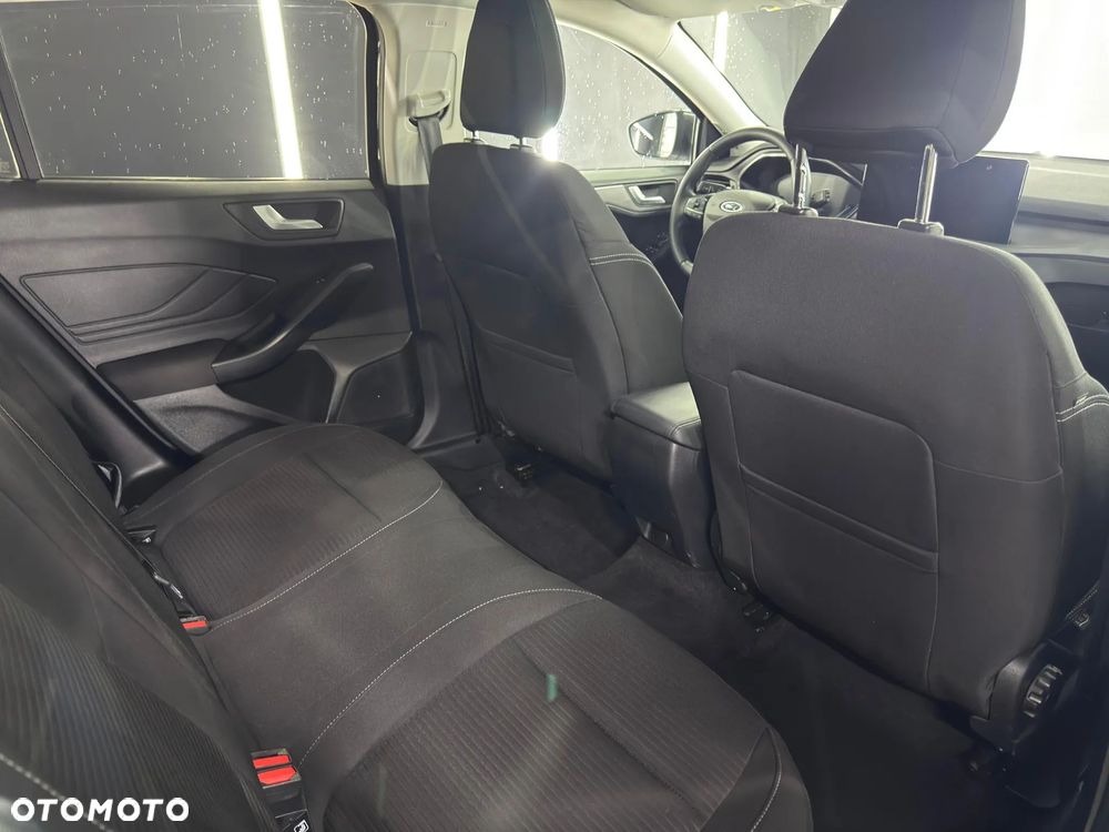 Ford Focus - 18