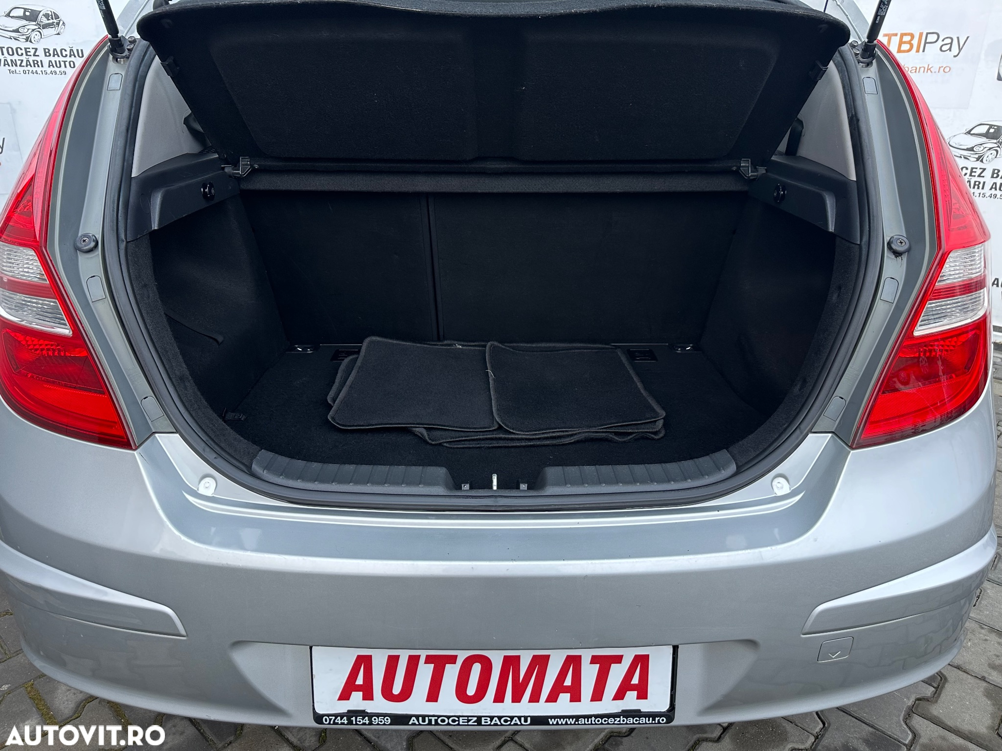 Hyundai i30 1.6 Automatik Comfort - 11