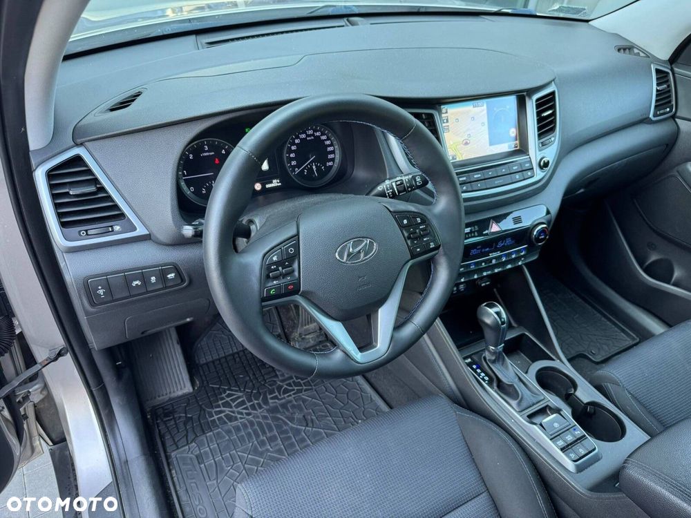 Hyundai Tucson 1.7 CRDI BlueDrive Style 2WD DCT - 17
