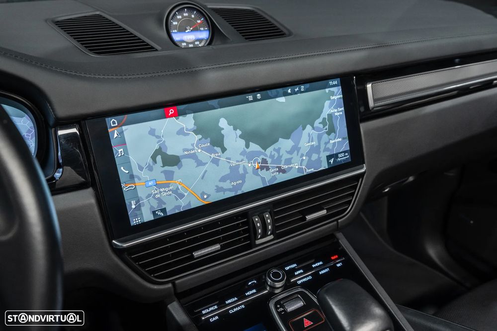 Porsche Cayenne Platinum Edition - 15