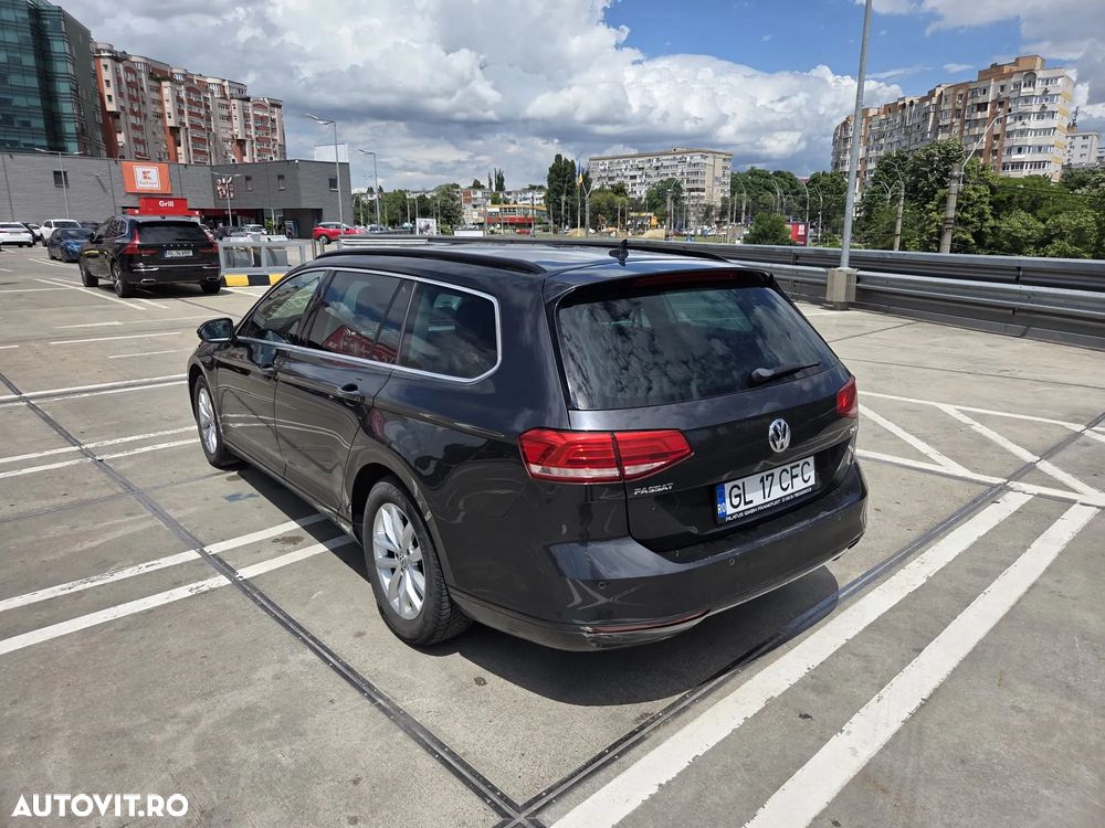 Volkswagen Passat 2.0 TDI SCR DSG Comfortline - 22