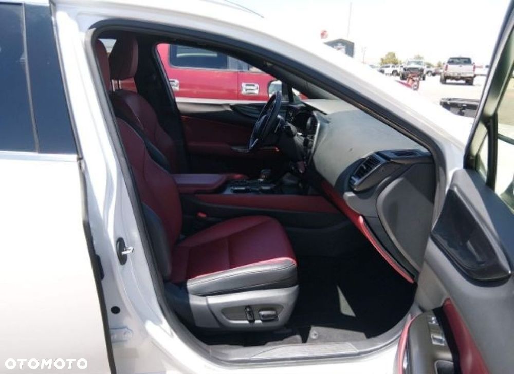 Lexus NX - 9