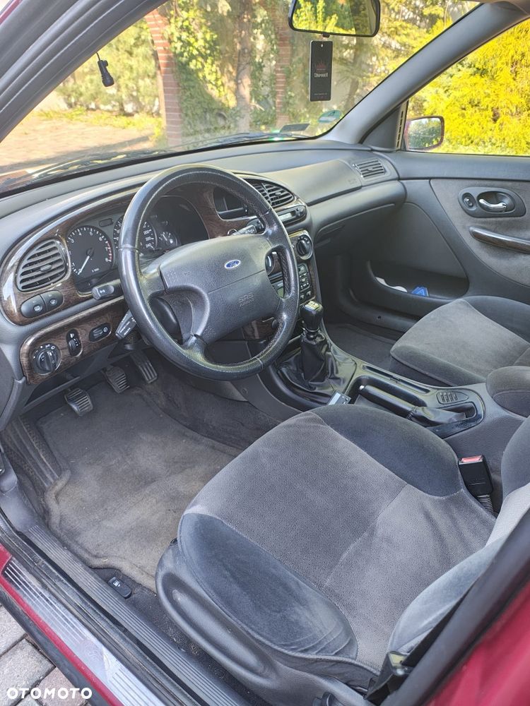 Ford Mondeo - 3
