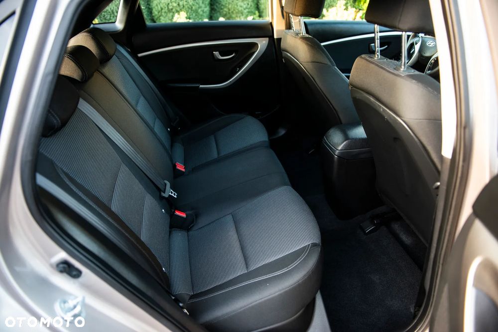Hyundai i30 1.4 Comfort - 35