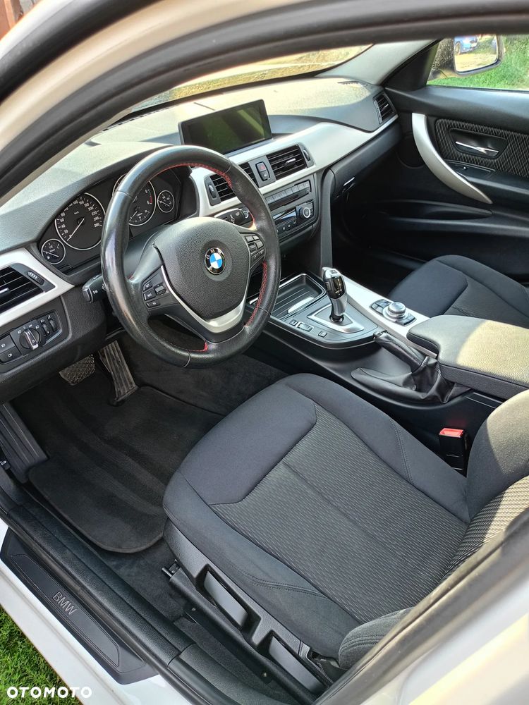 BMW Seria 3 320d Edition M Sport Shadow - 9