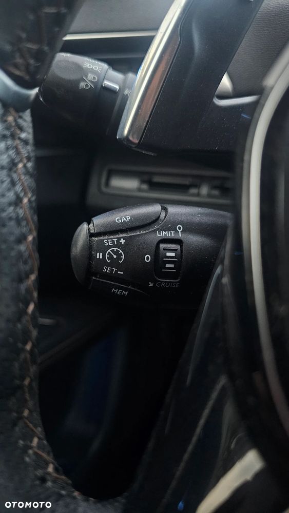 Peugeot 3008 1.5 BlueHDi GT Pack S&S EAT8 - 19