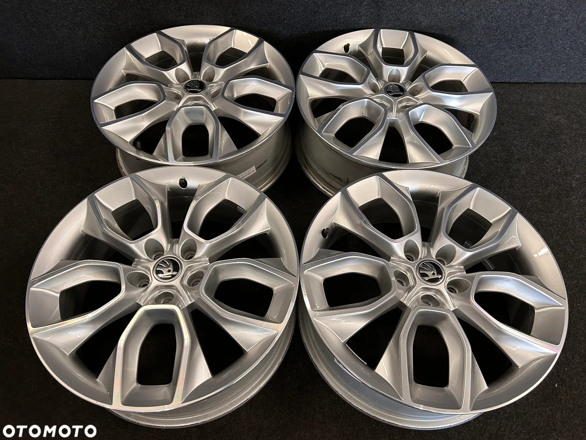 Alufelgi SKODA Kodiaq, Karoq, Superb III, Octavia III 19 cali 5x112 4szt. ładne! - 5