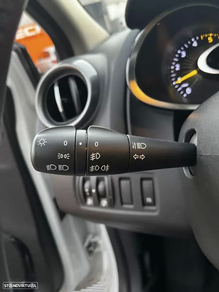 Renault Clio Sport Tourer 1.5 dCi Limited - 12