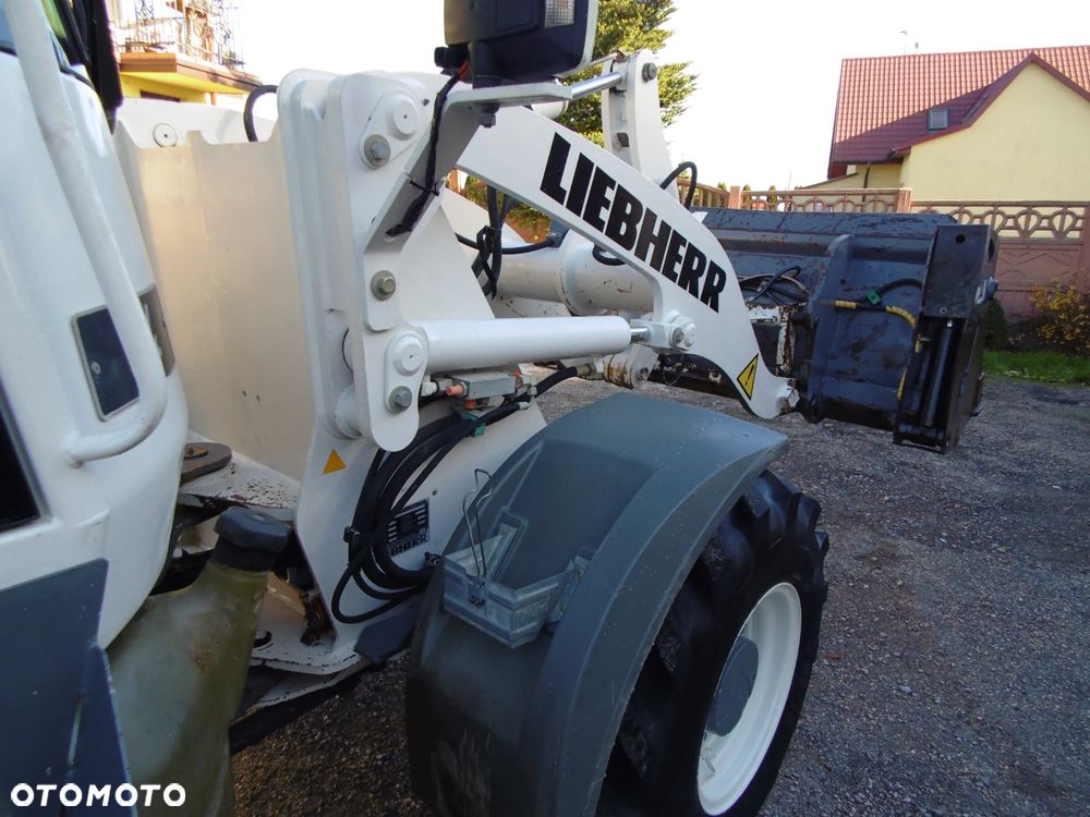 Liebherr 506 Stereo - 9