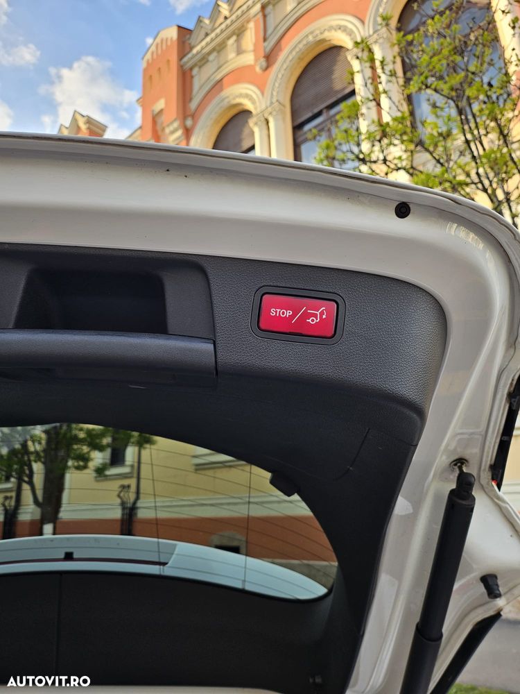 Mercedes-Benz GLA 220 d 4MATIC 7G-DCT AMG Line - 22