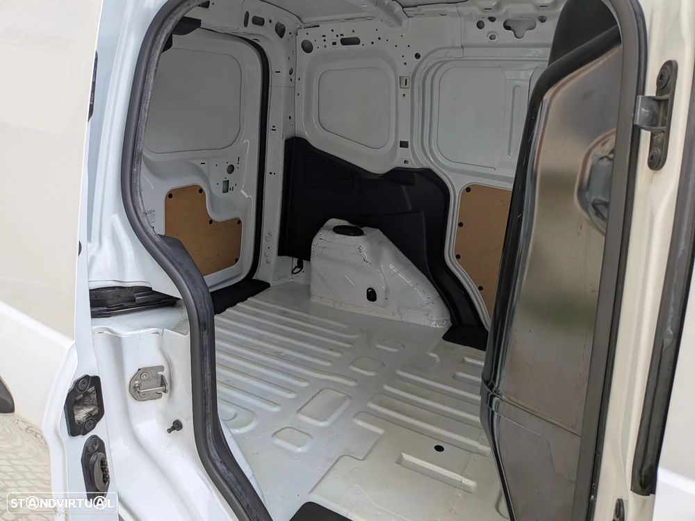 Ford Transit courier - 16