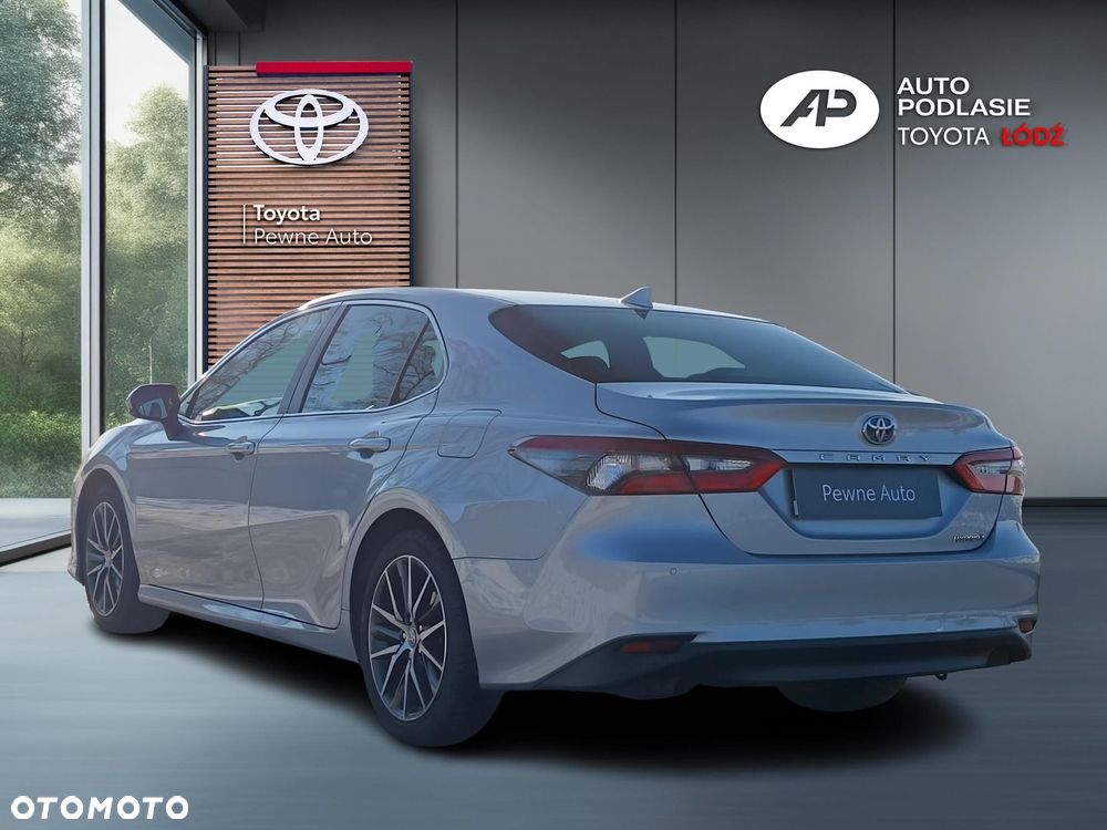 Toyota Camry 2.5 Hybrid Prestige CVT - 6