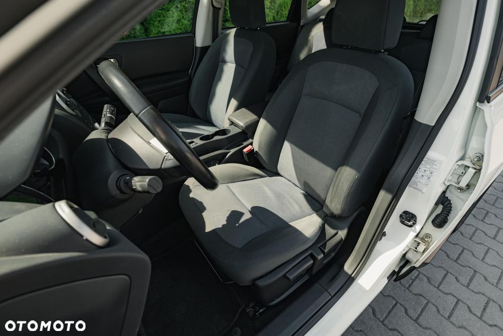 Nissan Qashqai - 12
