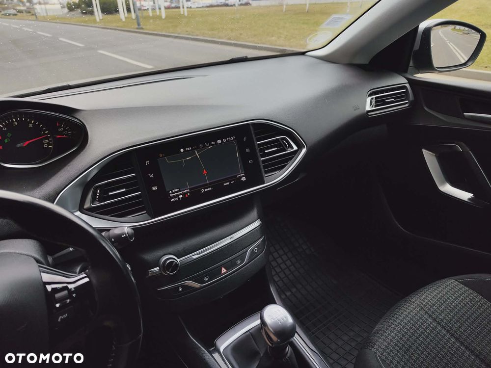 Peugeot 308 BlueHDi FAP 130 Stop & Start Allure - 25