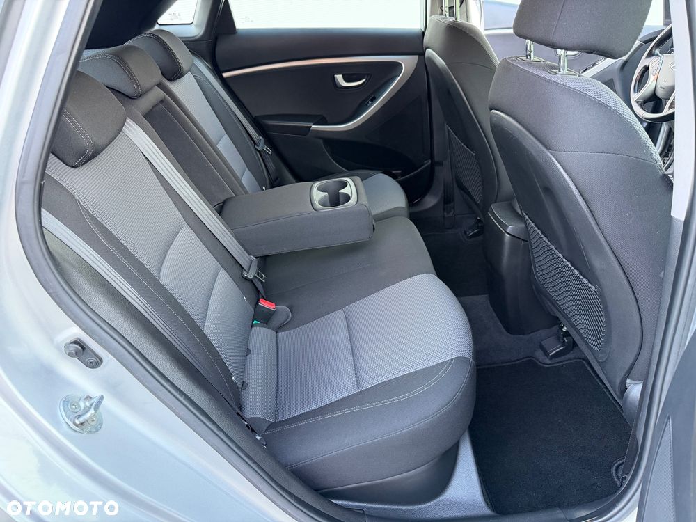 Hyundai i30 - 25