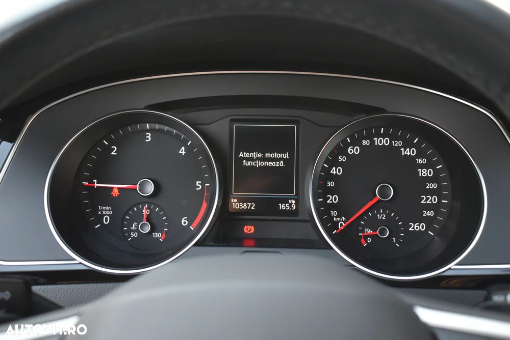 Volkswagen Passat 2.0 TDI DSG Comfortline - 6
