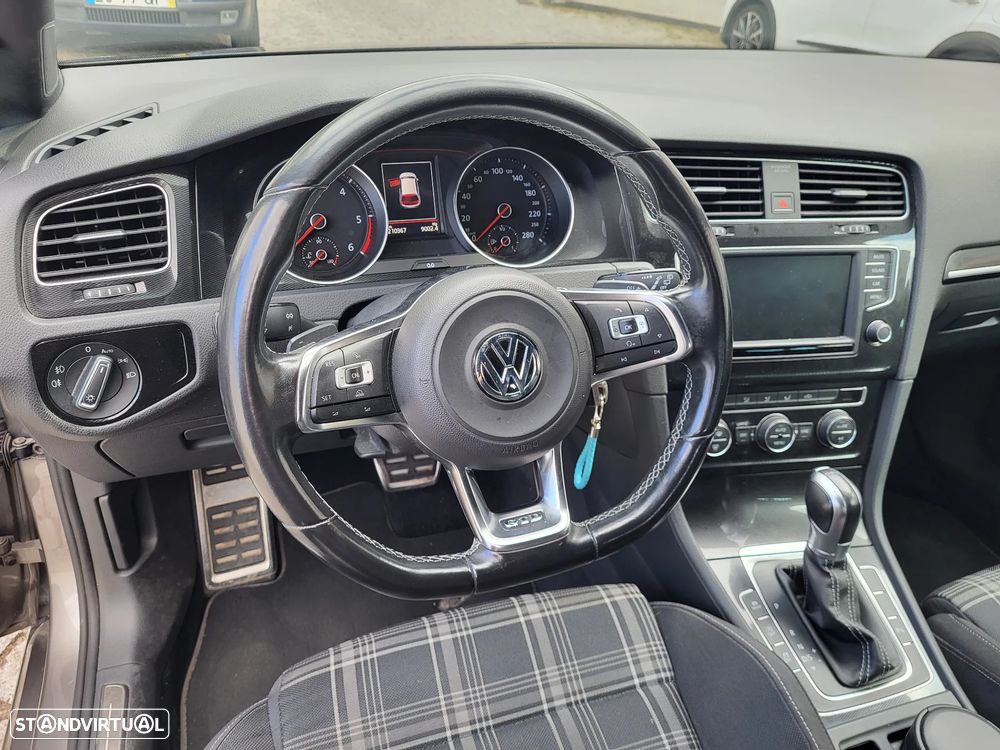VW Golf 2.0 TDI GTD DSG - 12