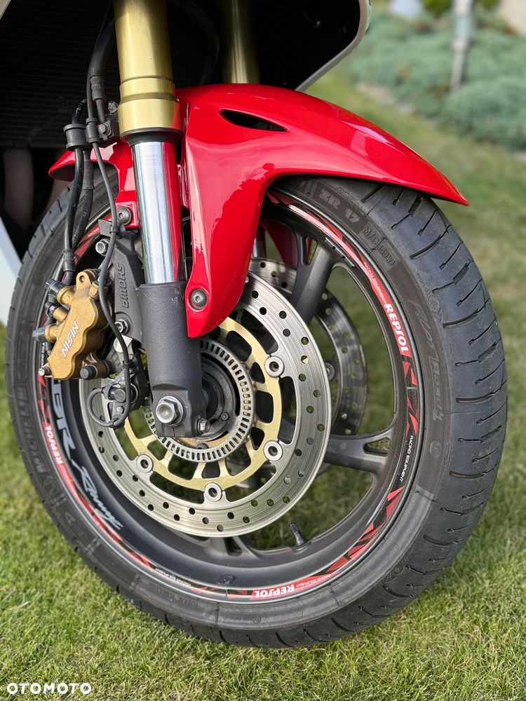 Honda CBR - 9