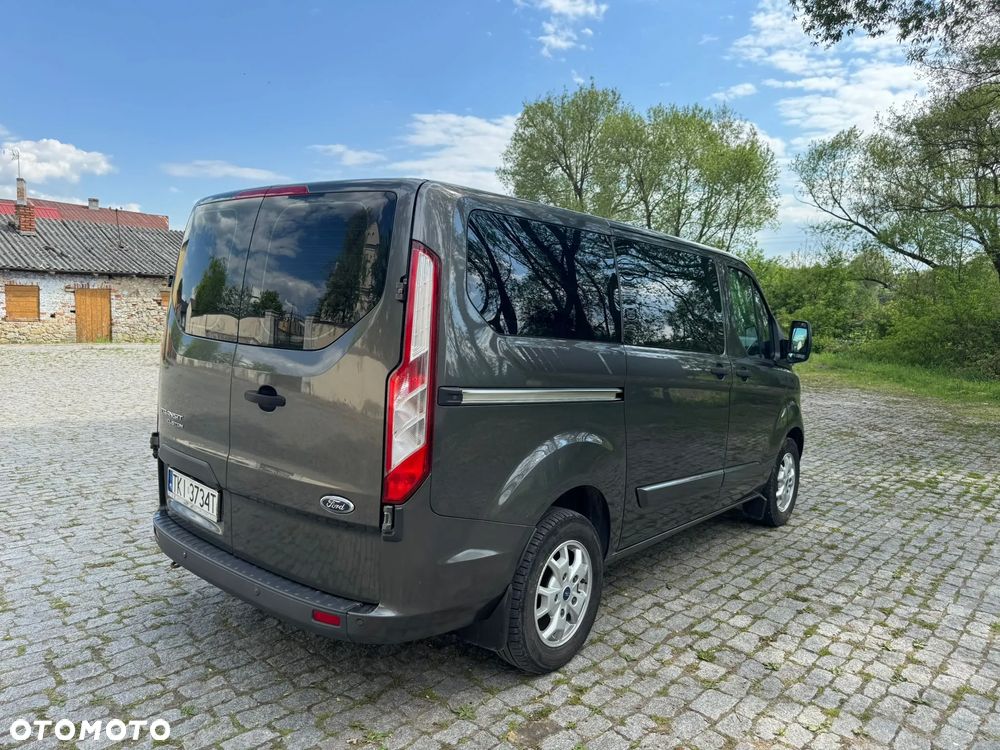 Ford Tourneo Custom 2.0 EcoBlue L2 Shuttle Bus Titanium - 14