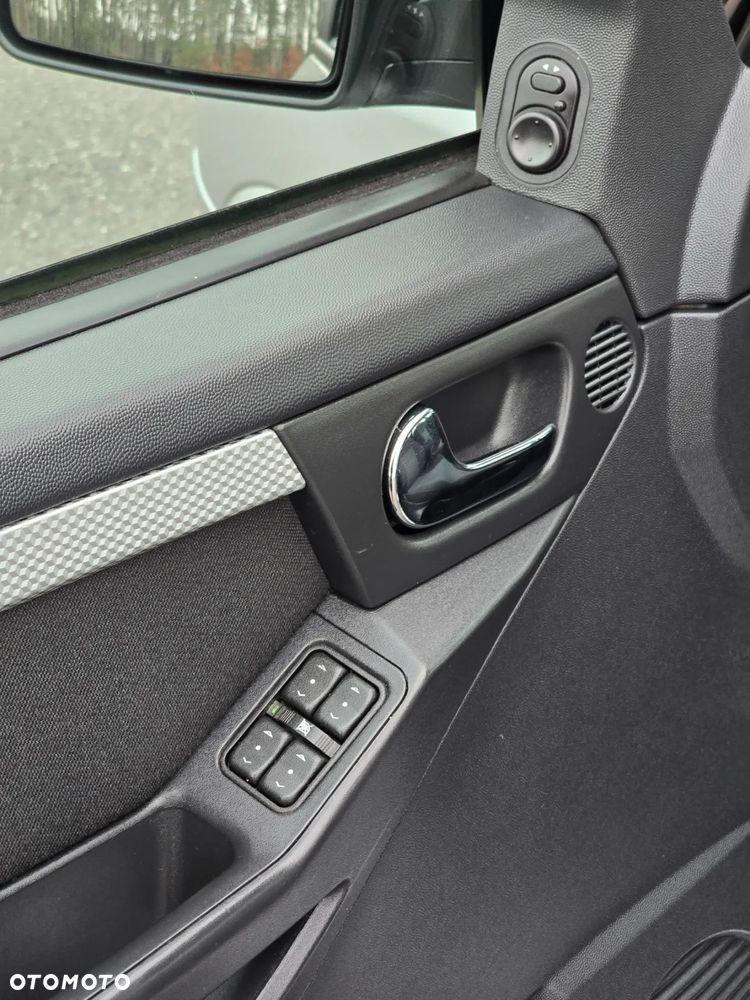 Opel Meriva 1.6 Cosmo MTA - 13