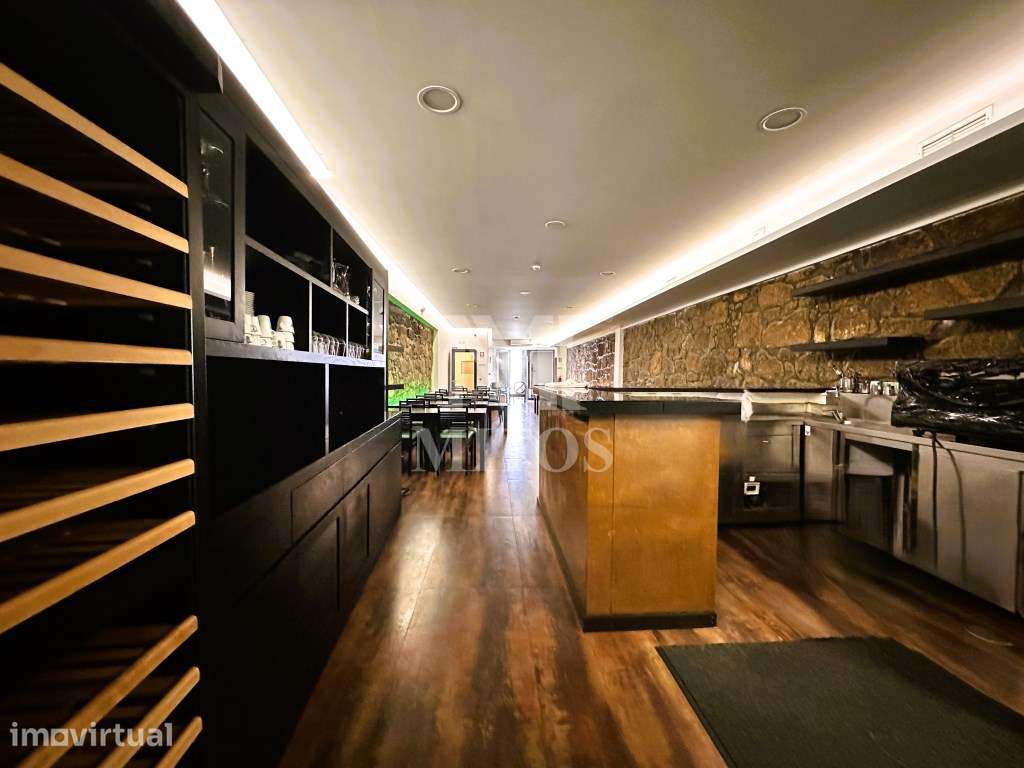 Espaço comercial para venda no centro de Viana do Castelo - Grande imagem: 3/14