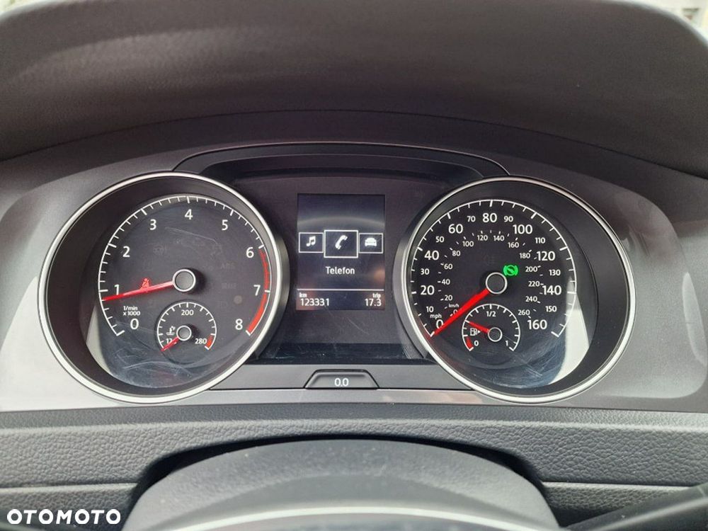 Volkswagen Golf - 10