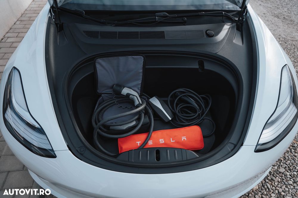 Tesla Model 3 - 27