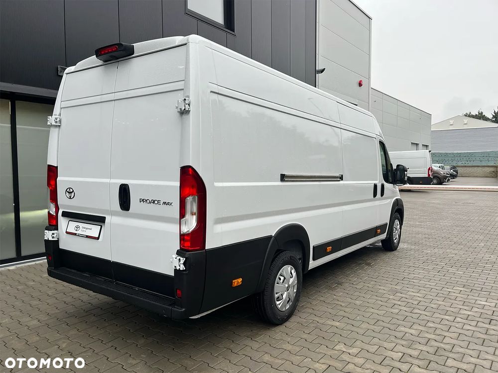 Toyota Proace MAX - 4