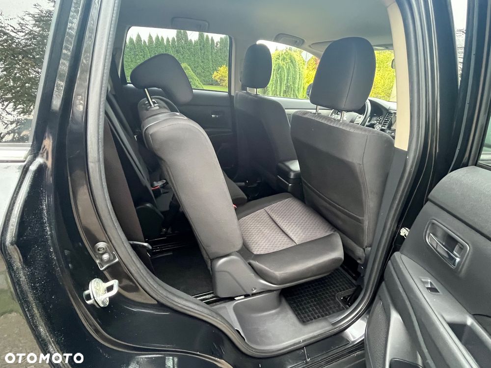 Mitsubishi Outlander 2.0 Intense + - 38