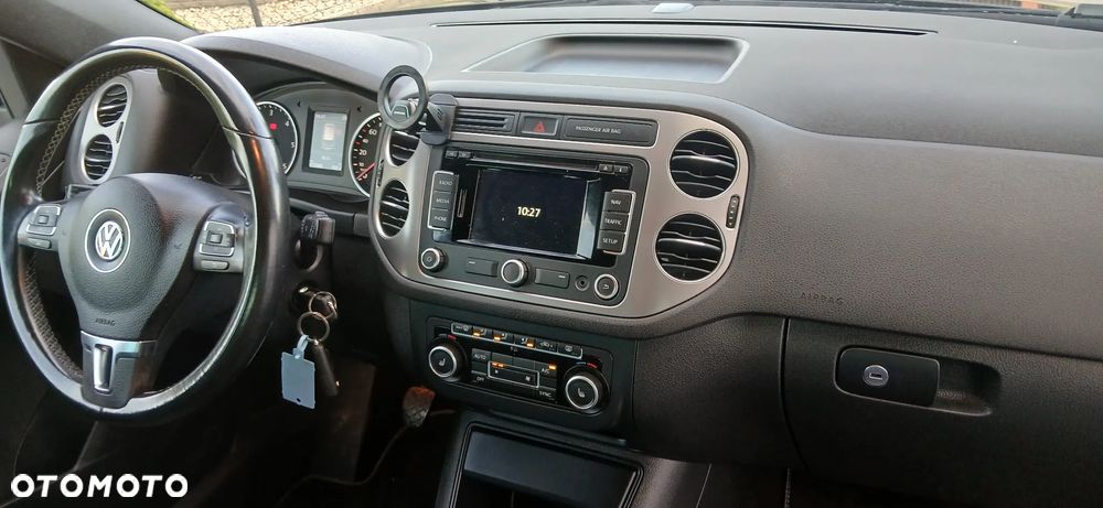 Volkswagen Tiguan 2.0 TDI DPF BlueMotion Technology Lounge Sport & Style - 14