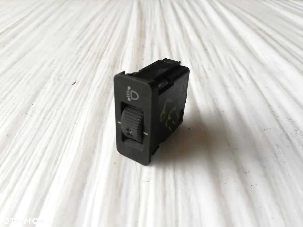 PRZEŁĄCZNIK REGULACJI ŚWIATEŁ BMW 5 E39 61318360460 - 1