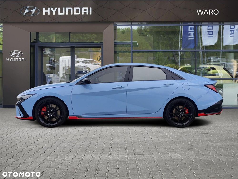 Hyundai Elantra - 3