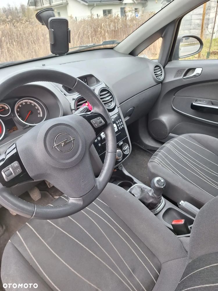 Opel Corsa - 5