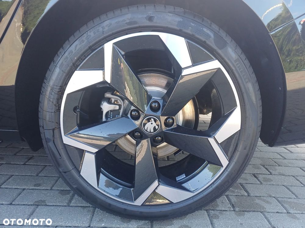 Skoda Superb 2.0 TDI SCR 4x4 Sportline DSG - 10