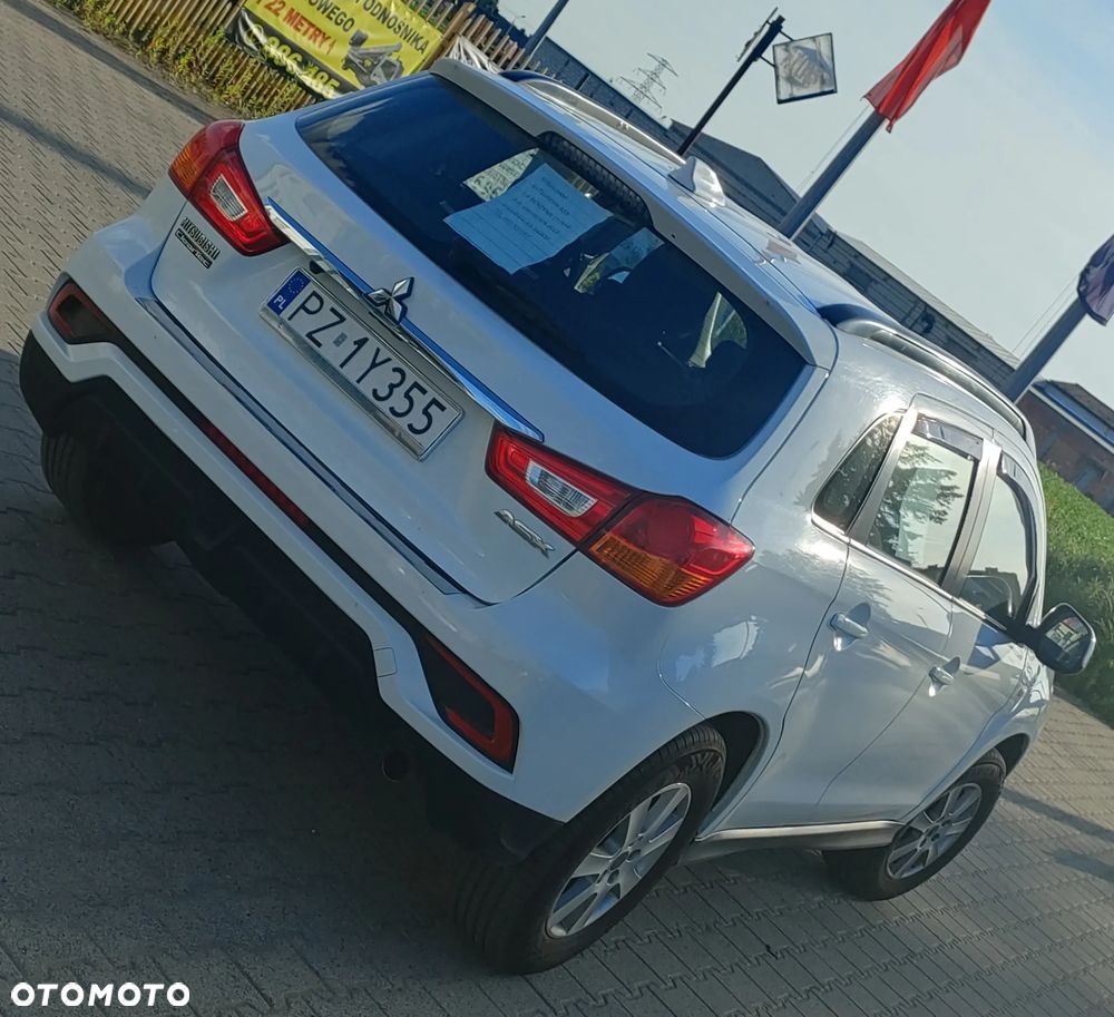 Mitsubishi ASX - 10