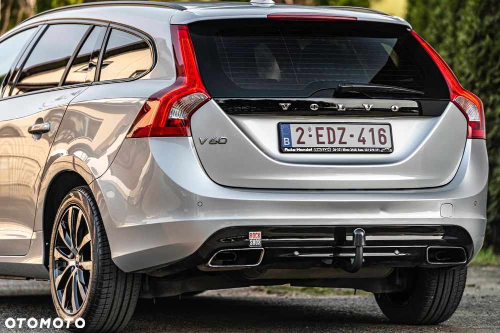 Volvo V60 D2 Geartronic Momentum - 8