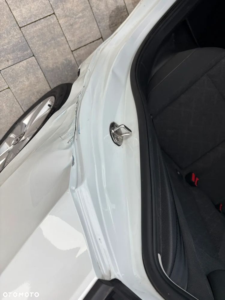 Volkswagen Golf VIII 2.0 TDI Life - 17