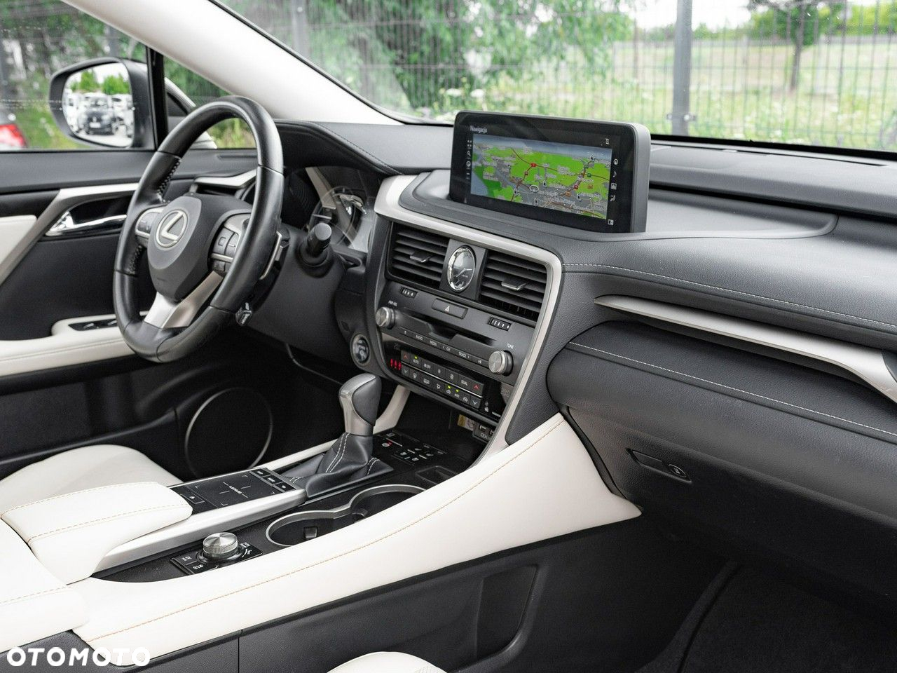 Lexus RX 450h F-Impression - 36