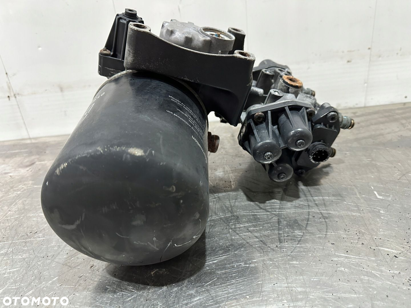 Osuszacz Powietrza Zawór Iveco Stralis Hi-Way 4324160010 9325001010 - 4