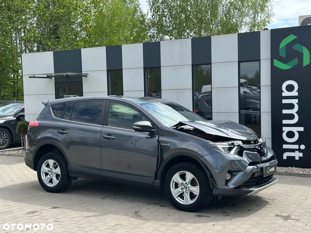 Toyota RAV4 - 1