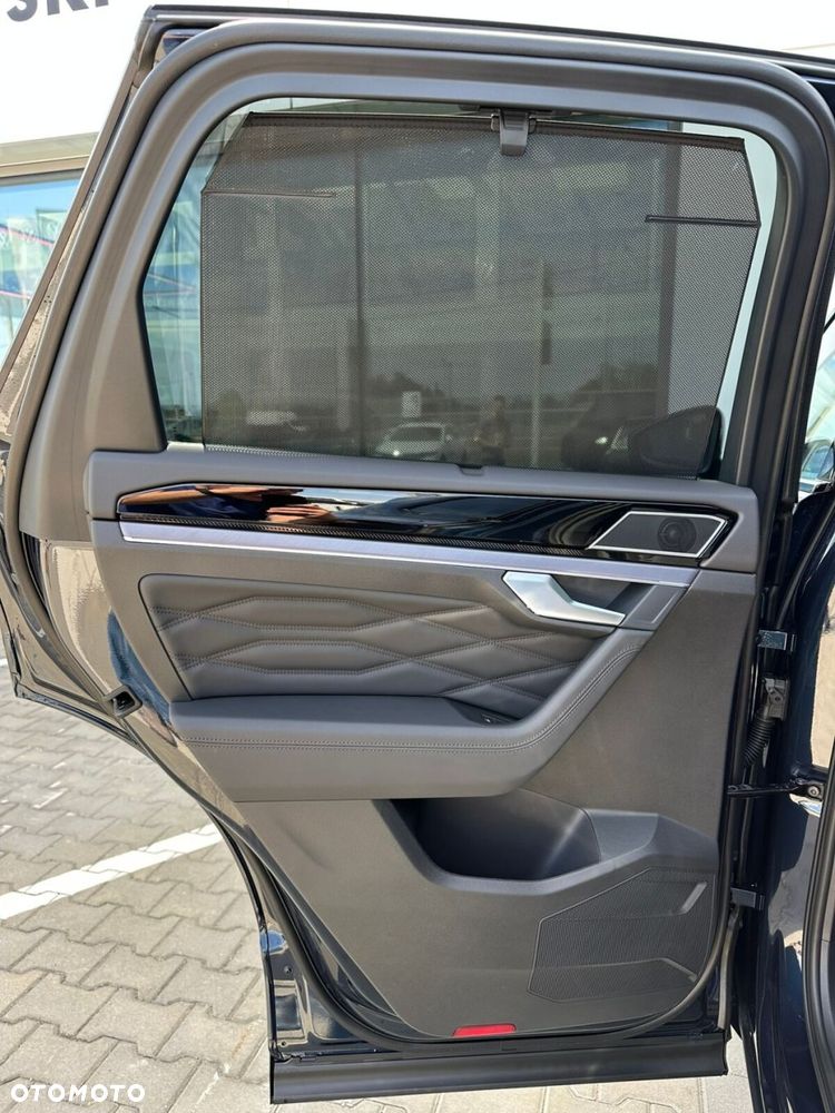 Volkswagen Touareg - 20