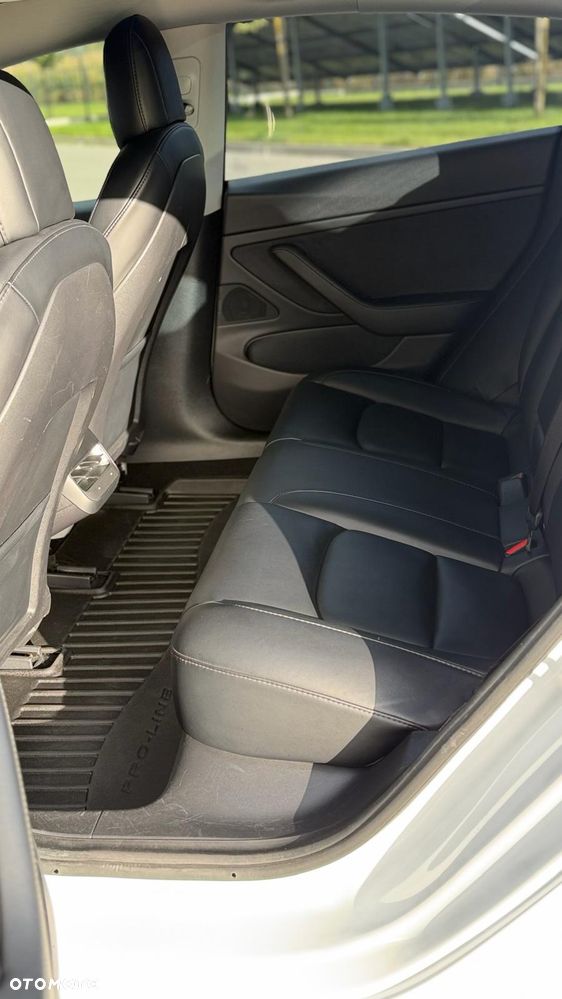 Tesla Model 3 Performance AWD - 17